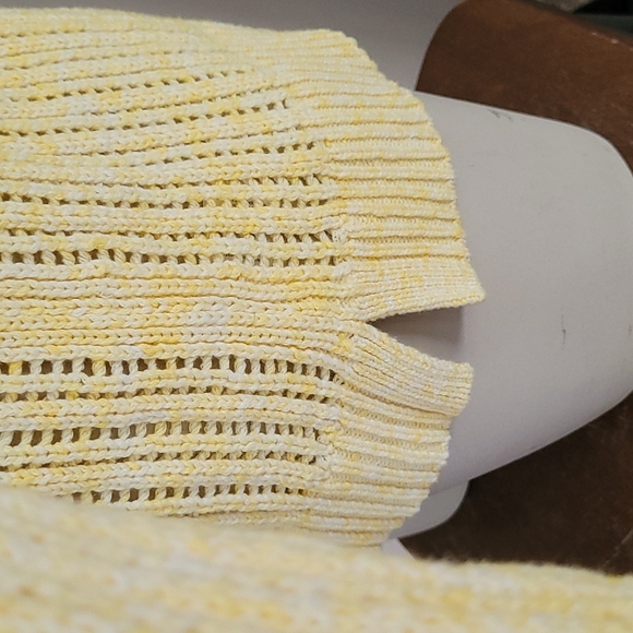 Talbots yellow sweater - Picture 4 of 6